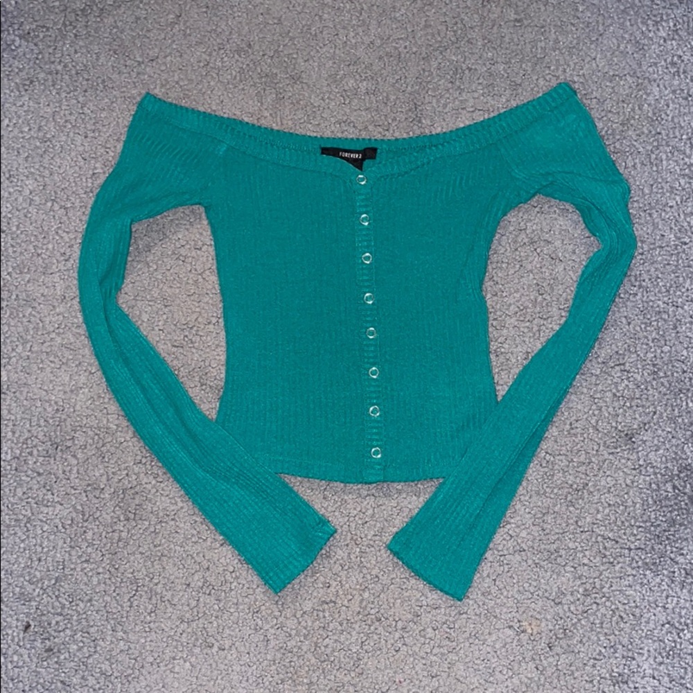 Off the shoulder long sleeve top